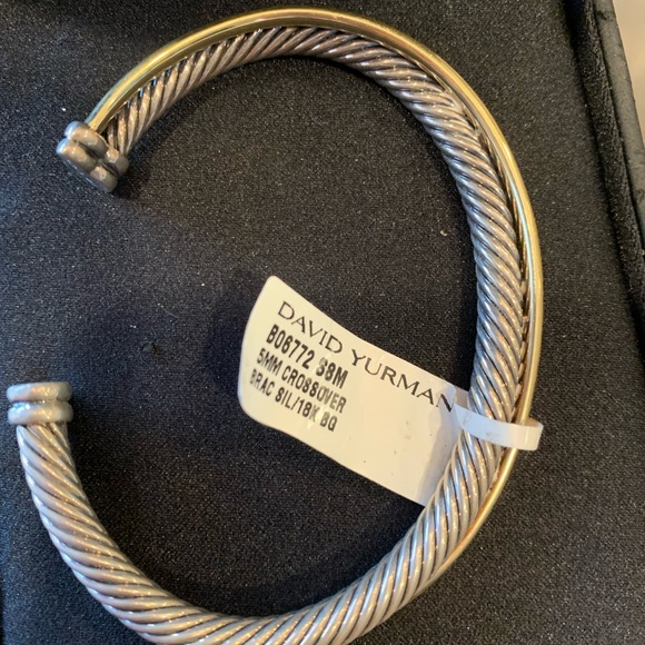 DAVID YURMAN The Crossover Cuff - Picture 6 of 9